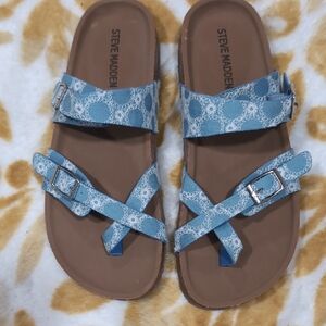 Steve Madden Blue Floral Print Toe Loop Sandals Girls Size 2